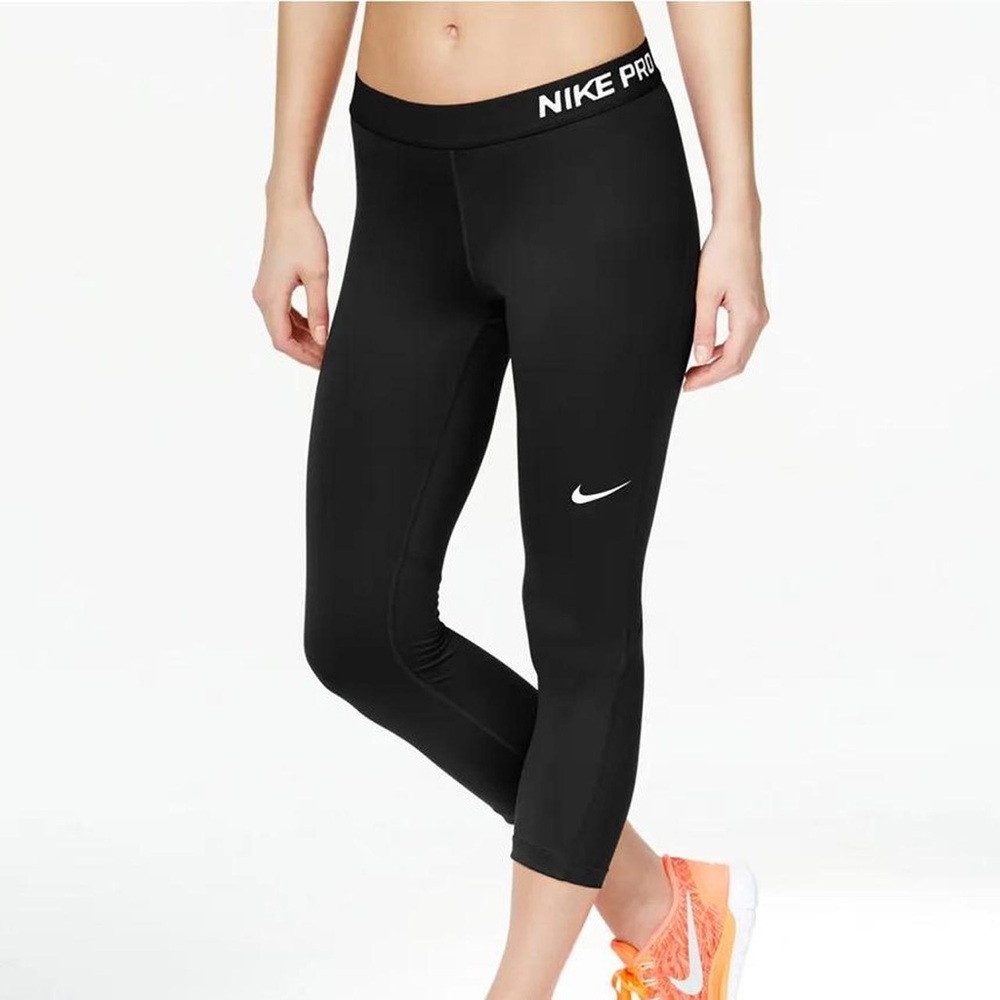 Nike Pro Capri Black Leggings